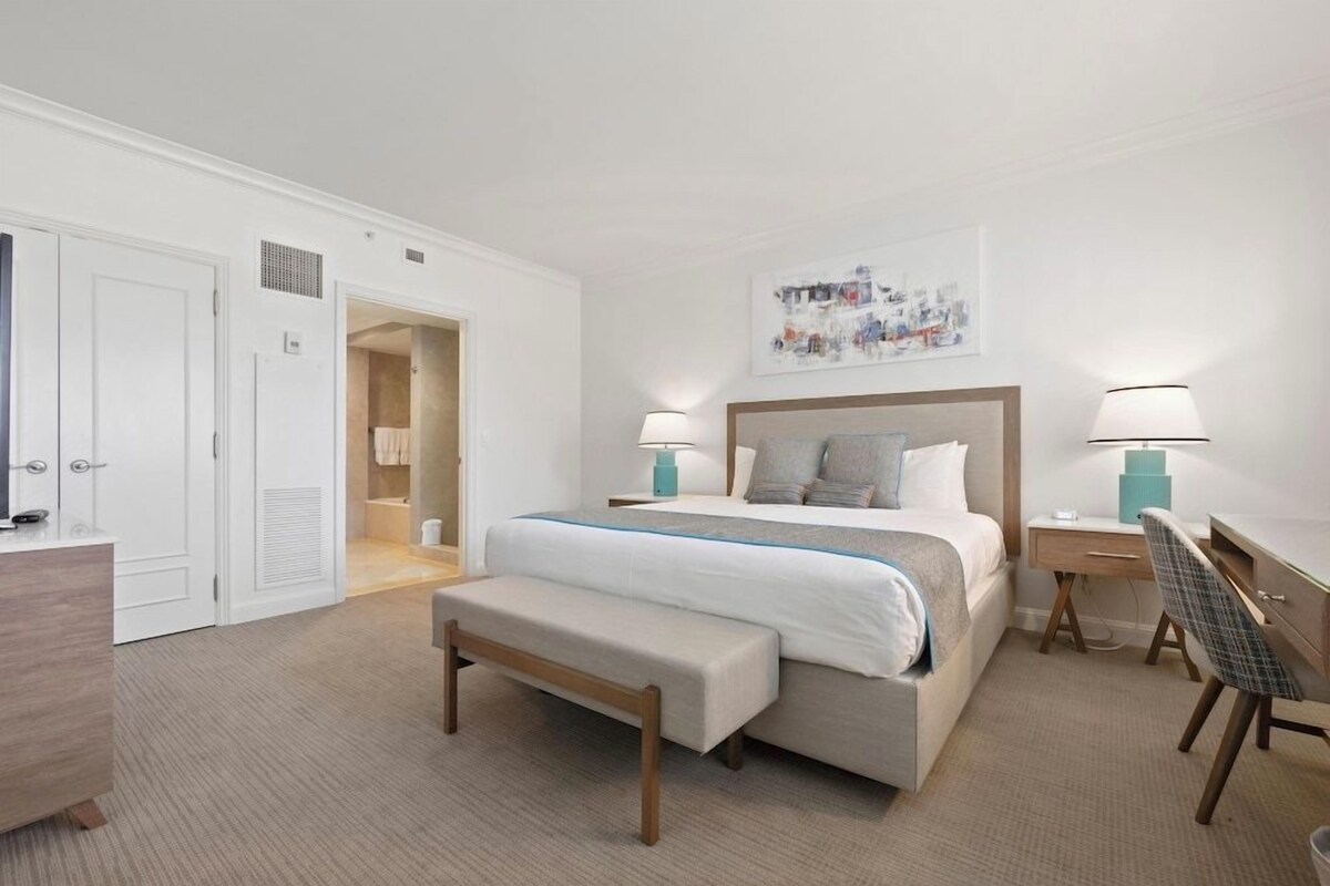 Premium bedding, pillowtop beds, in-room safe, desk