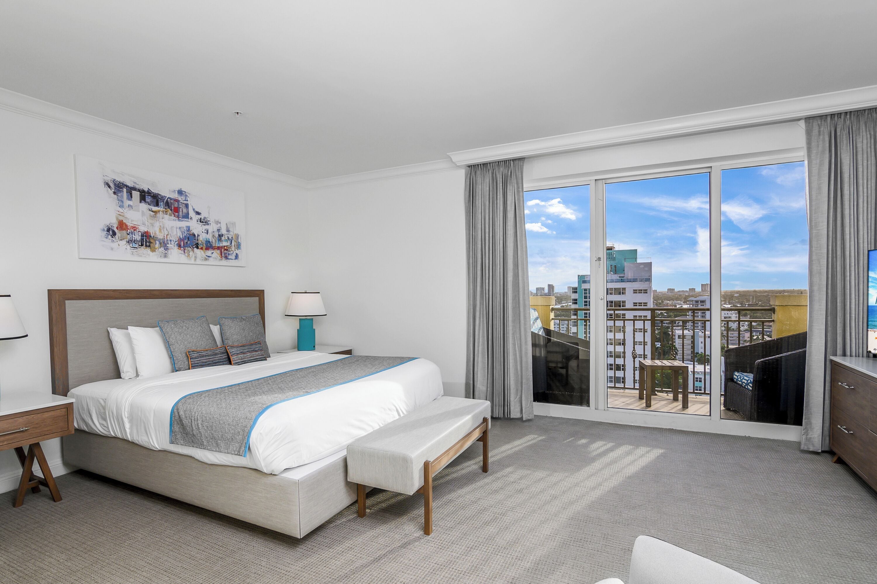 Penthouse, Multiple Beds