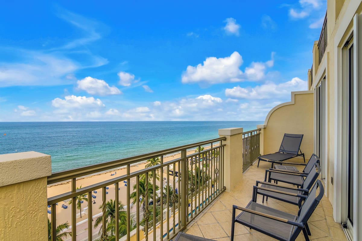 Ocean Front 1 Bedroom Suite | Premium bedding, pillowtop beds, in-room safe, desk