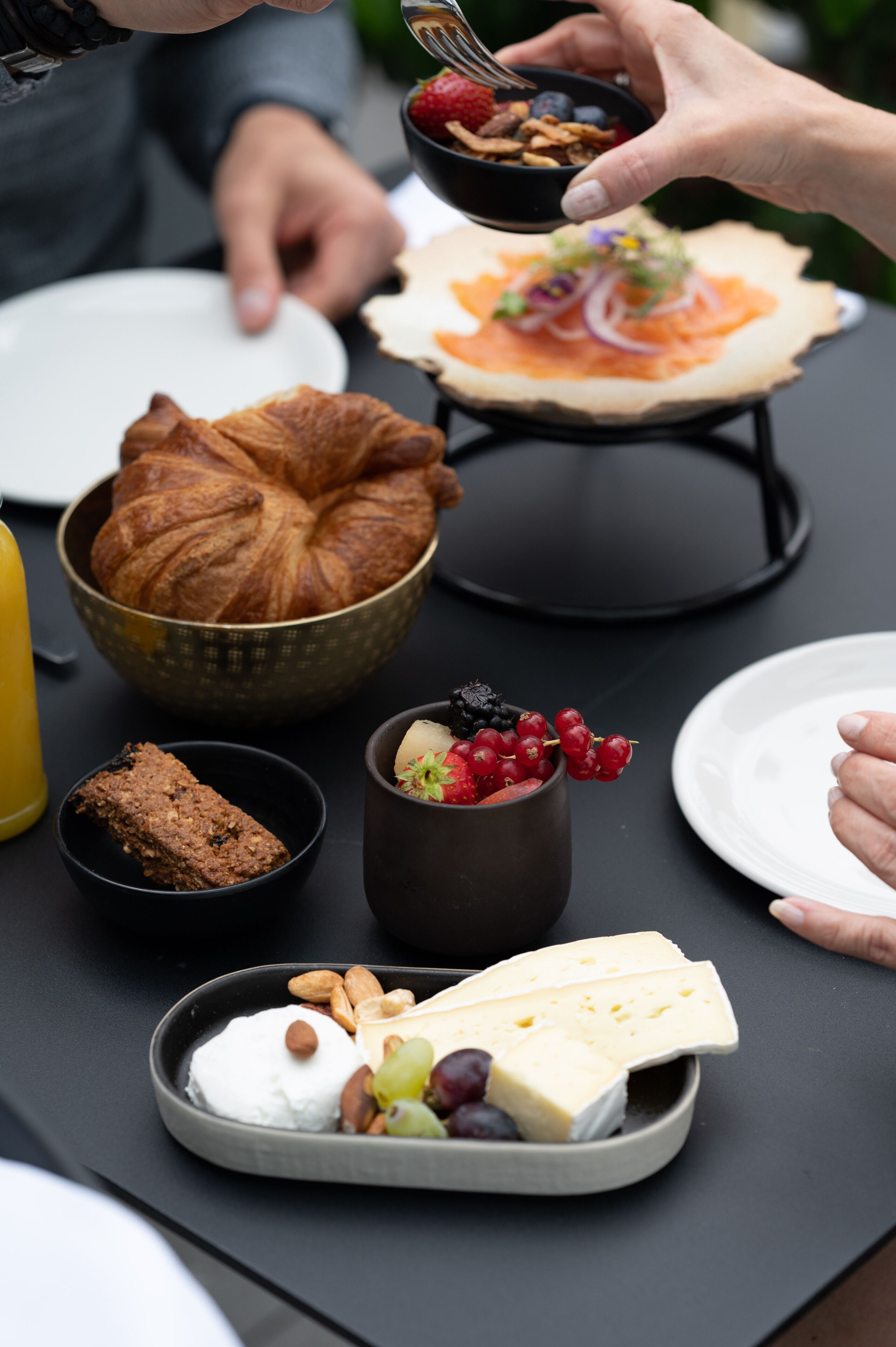 breakfast, lunch and dinner served