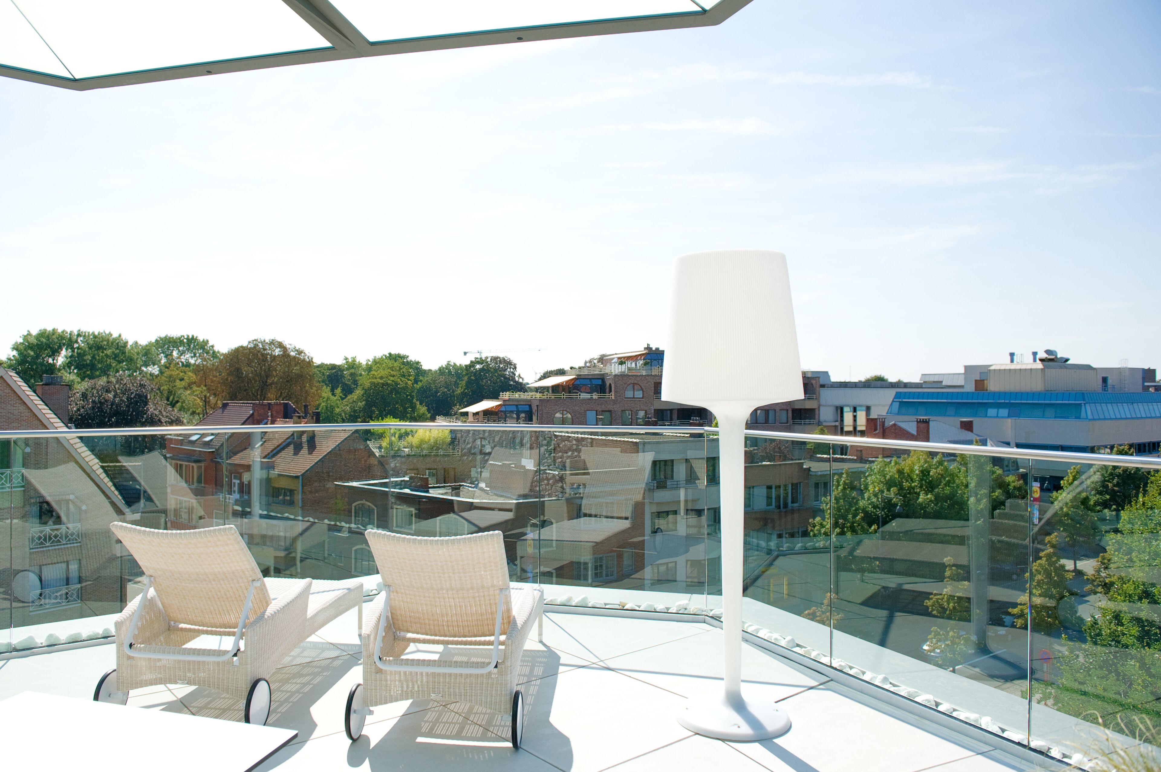 in-room safe, desk, laptop workspace, soundproofing