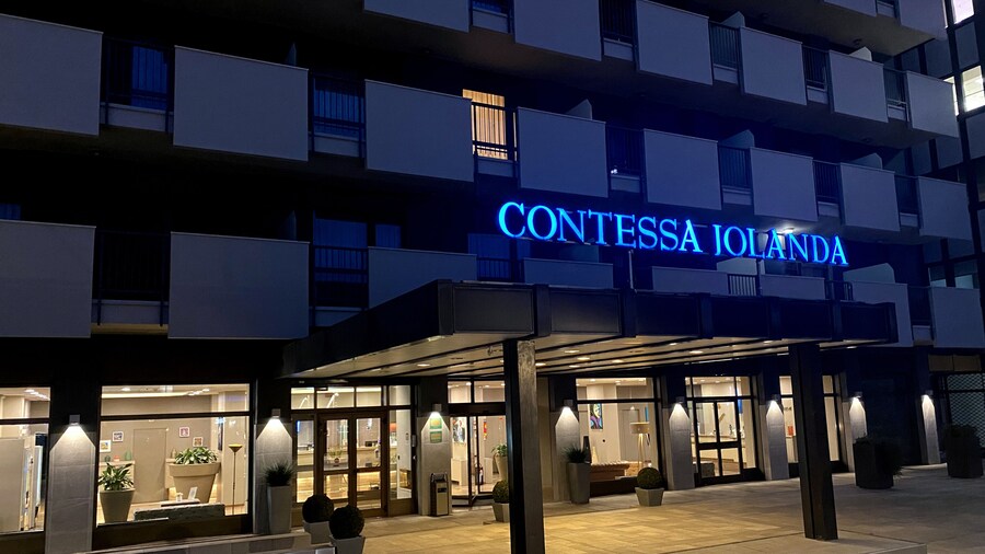 UNA Hotels Hotel & Residence Contessa Jolanda Milano