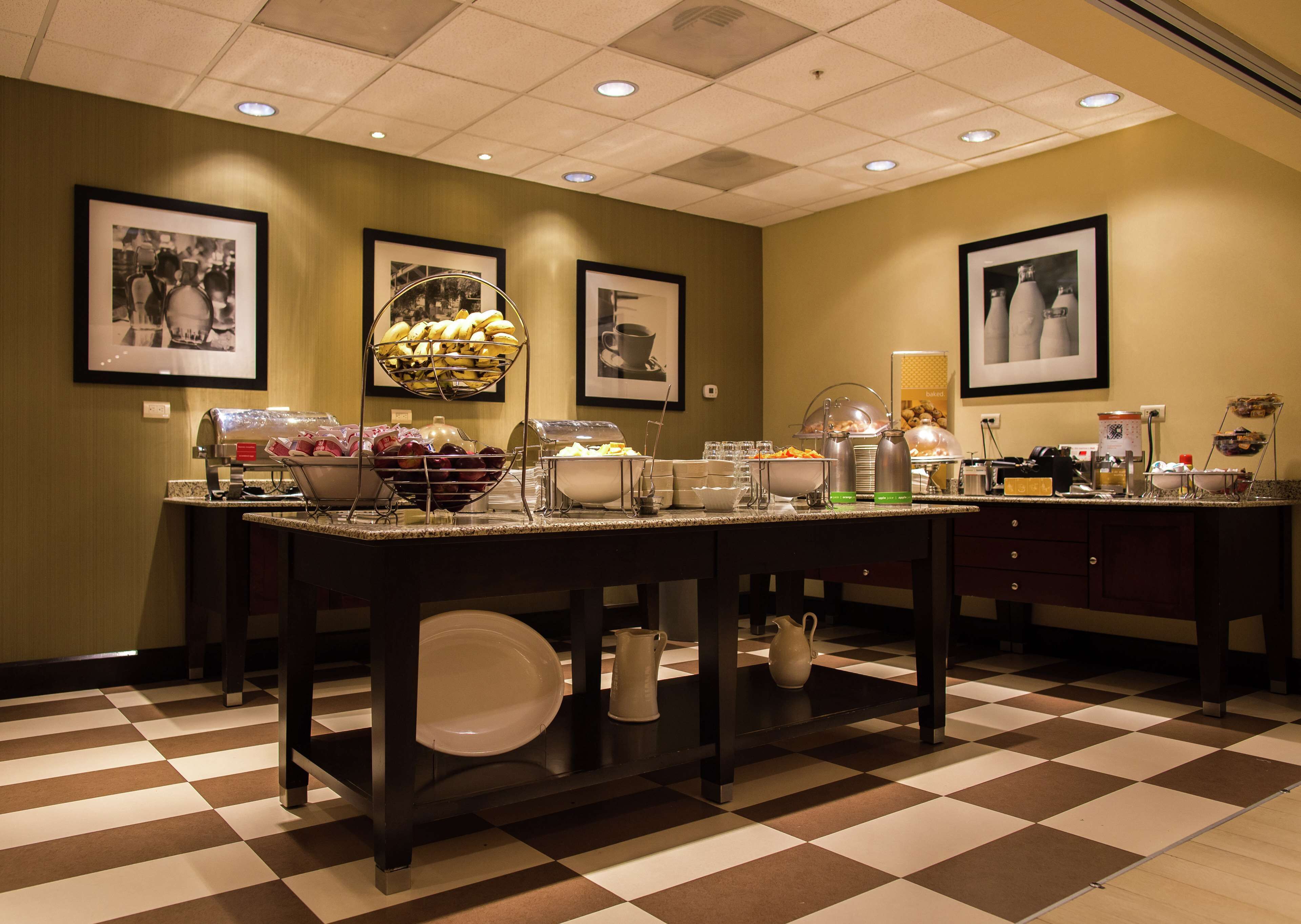 free daily continental breakfast