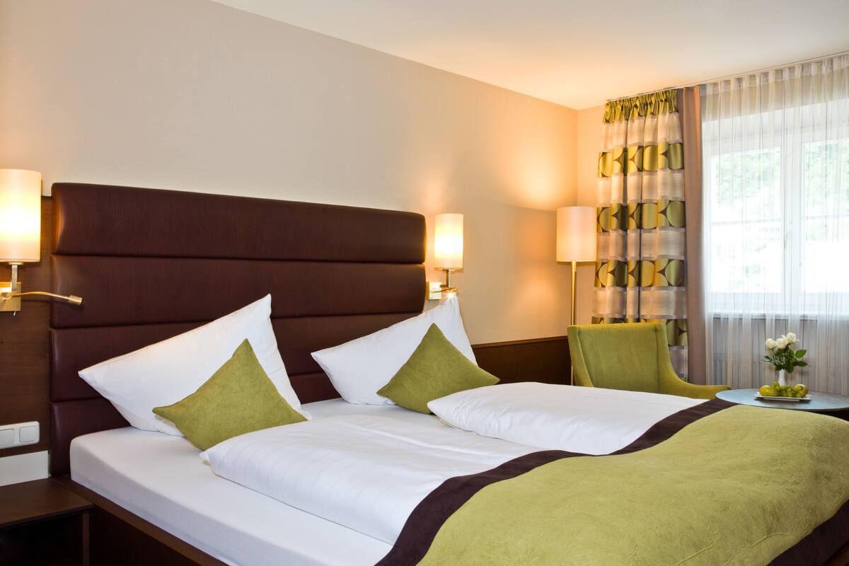 Ropa de cama hipoalergénica y minibar 
