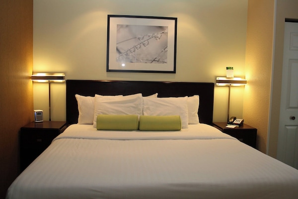 Suite, 1 King Bed with Sofa bed | Pillow-top beds, in-room safe, desk, iron/ironing board