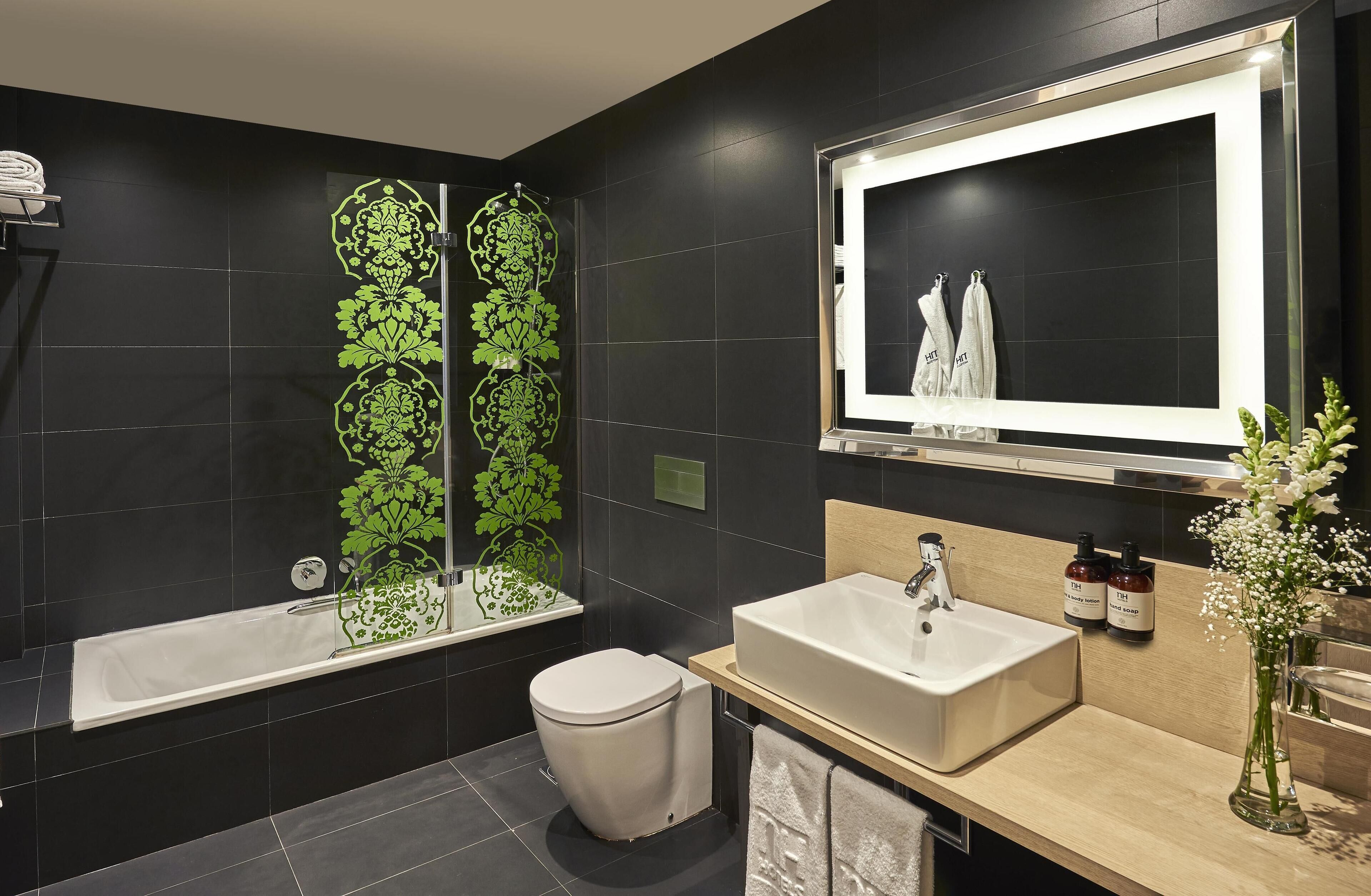 eco-friendly toiletries, hair dryer, towels