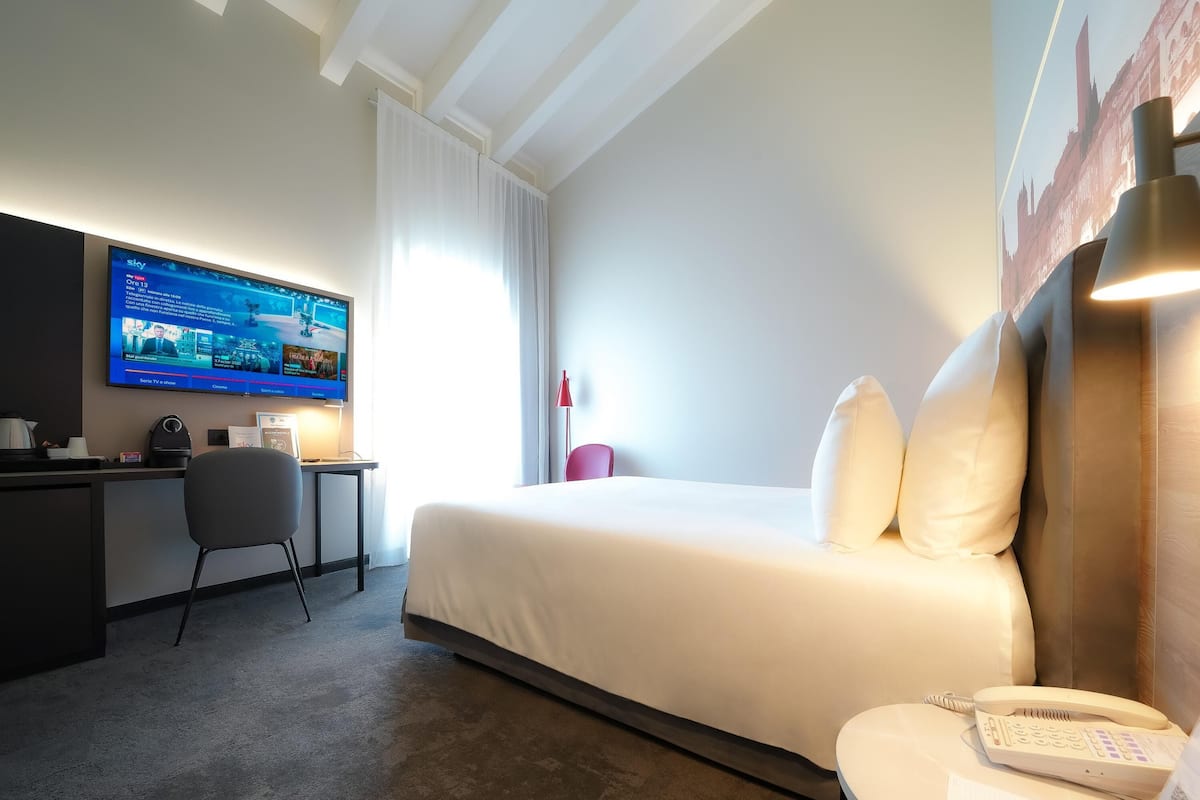 Privilege, Doppelzimmer, 1 Doppelbett | Hochwertige Bettwaren, Minibar, Zimmersafe, Schreibtisch