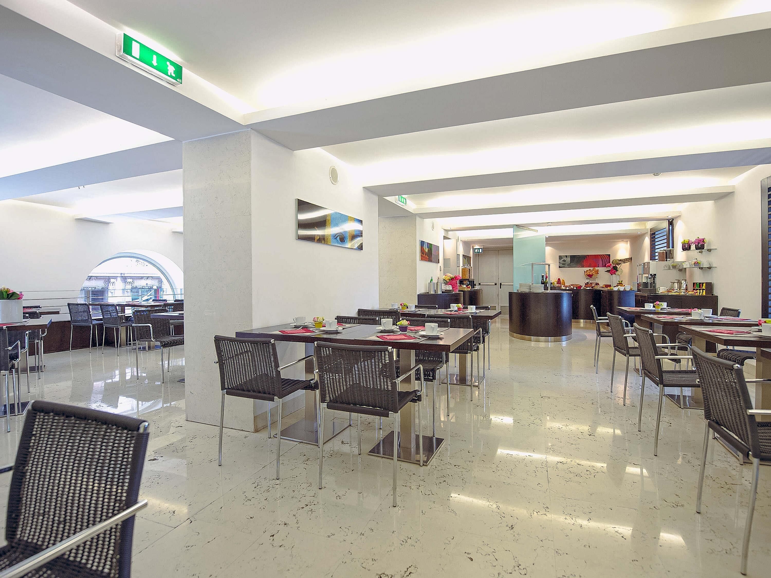 Komplet morgenmad hver dag (9.90 EUR pr. person)