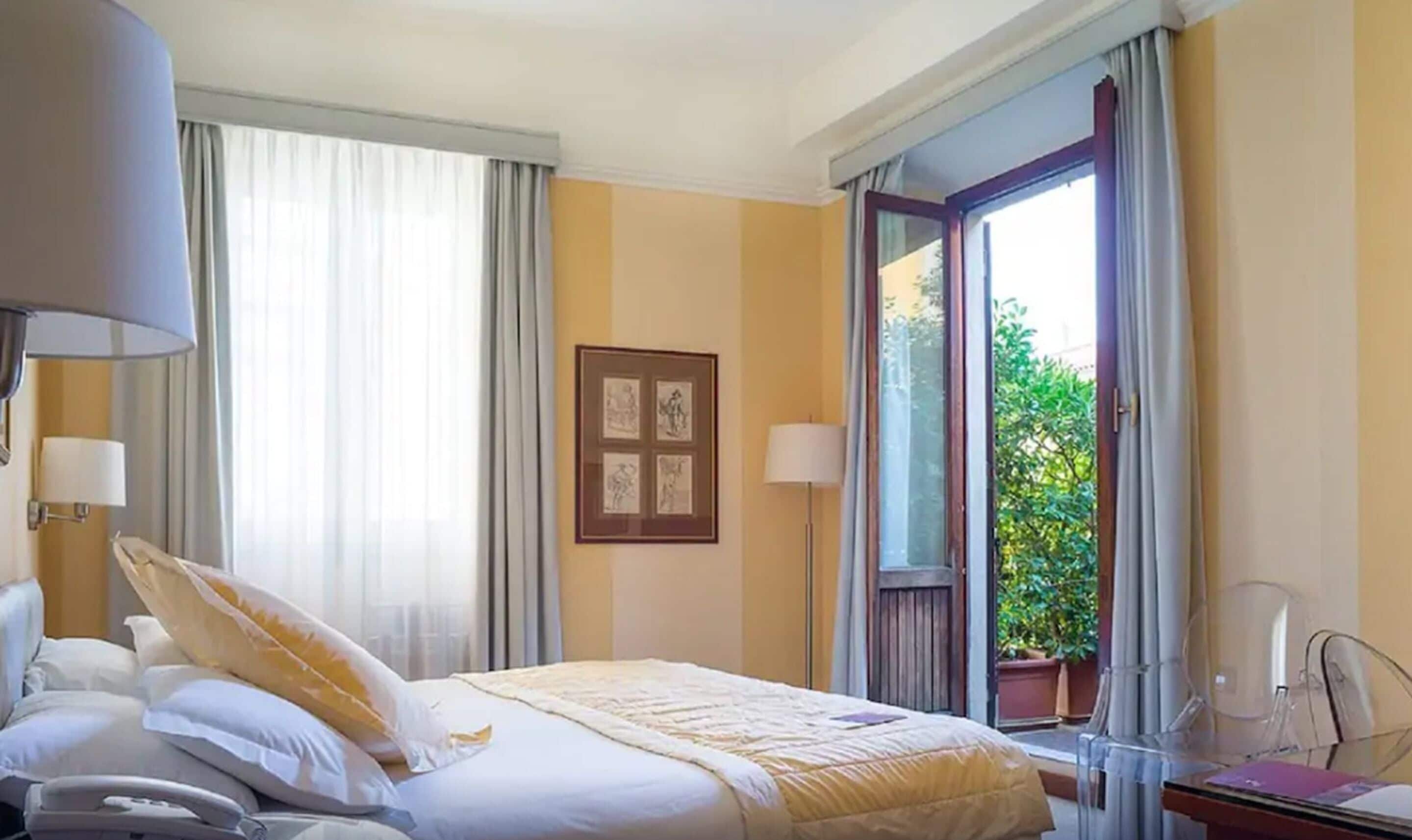 superior double room, terrace | premium bedding, free minibar, in-room safe, desk