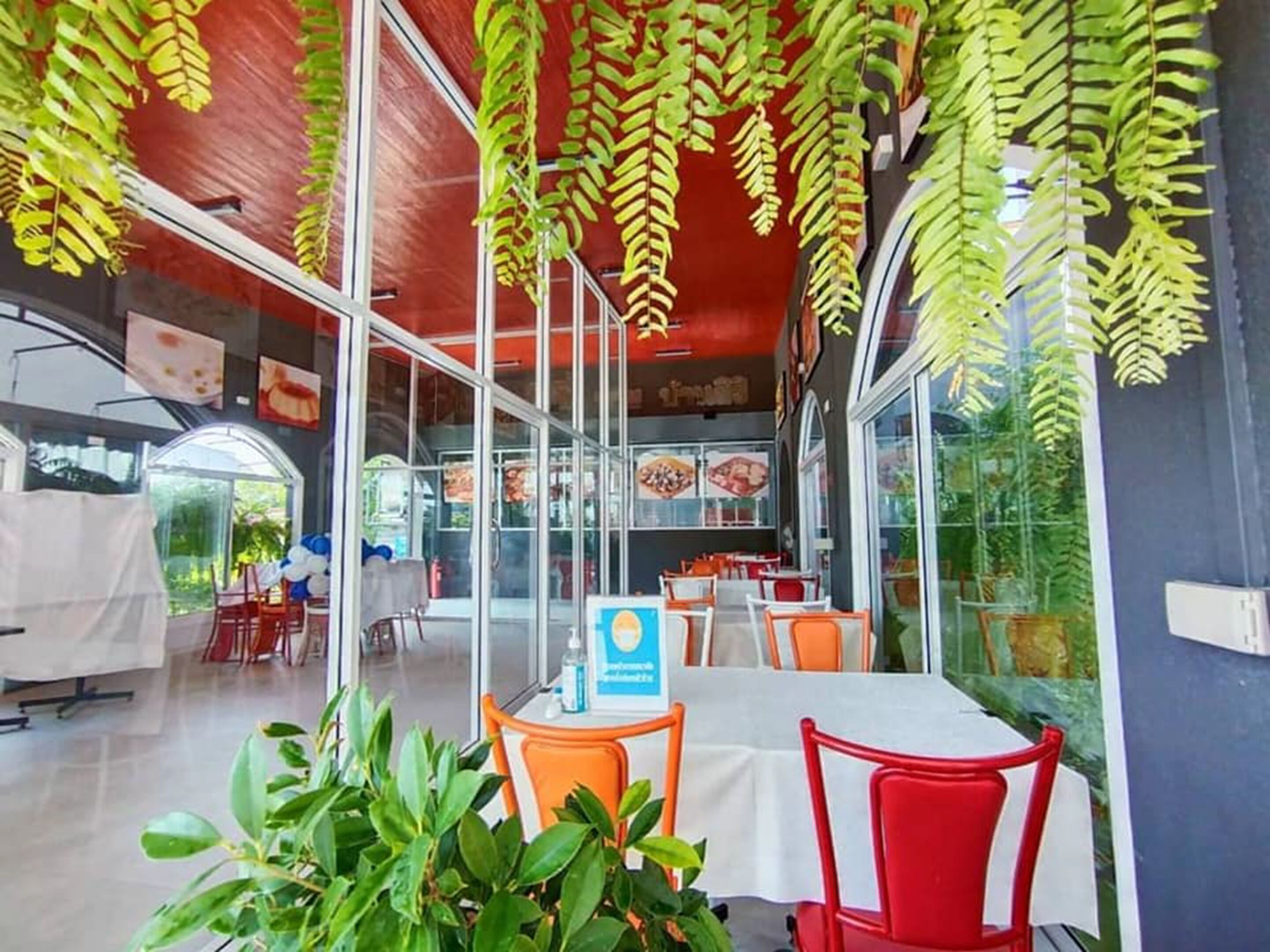 Päivittäinen englantilainen aamiainen (150 THB per henkilö)