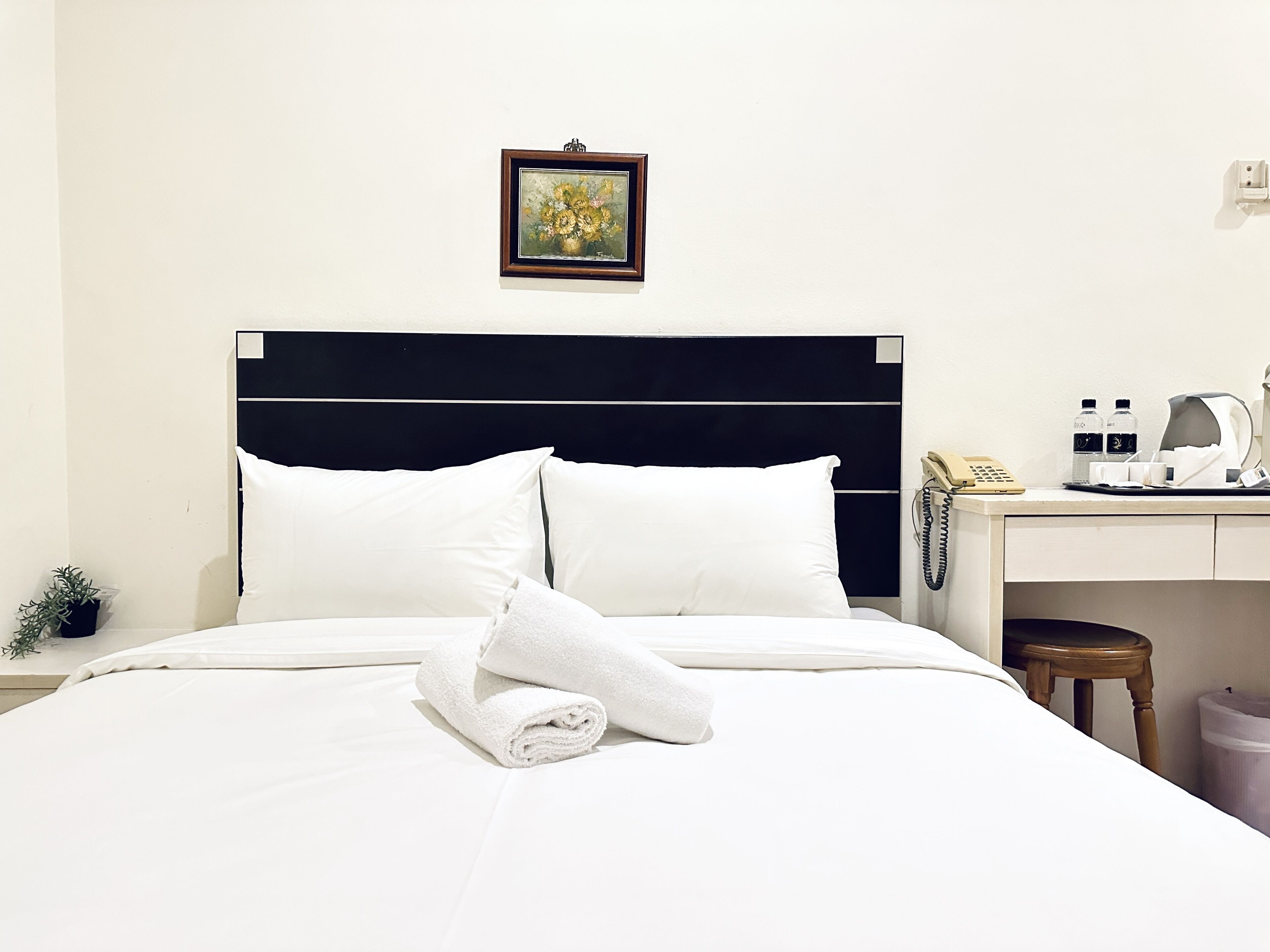 Photo - Asphodel Inn