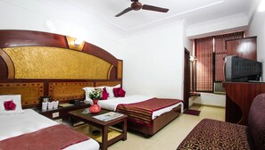 Quarto família, 2 camas de casal | Roupas de cama premium