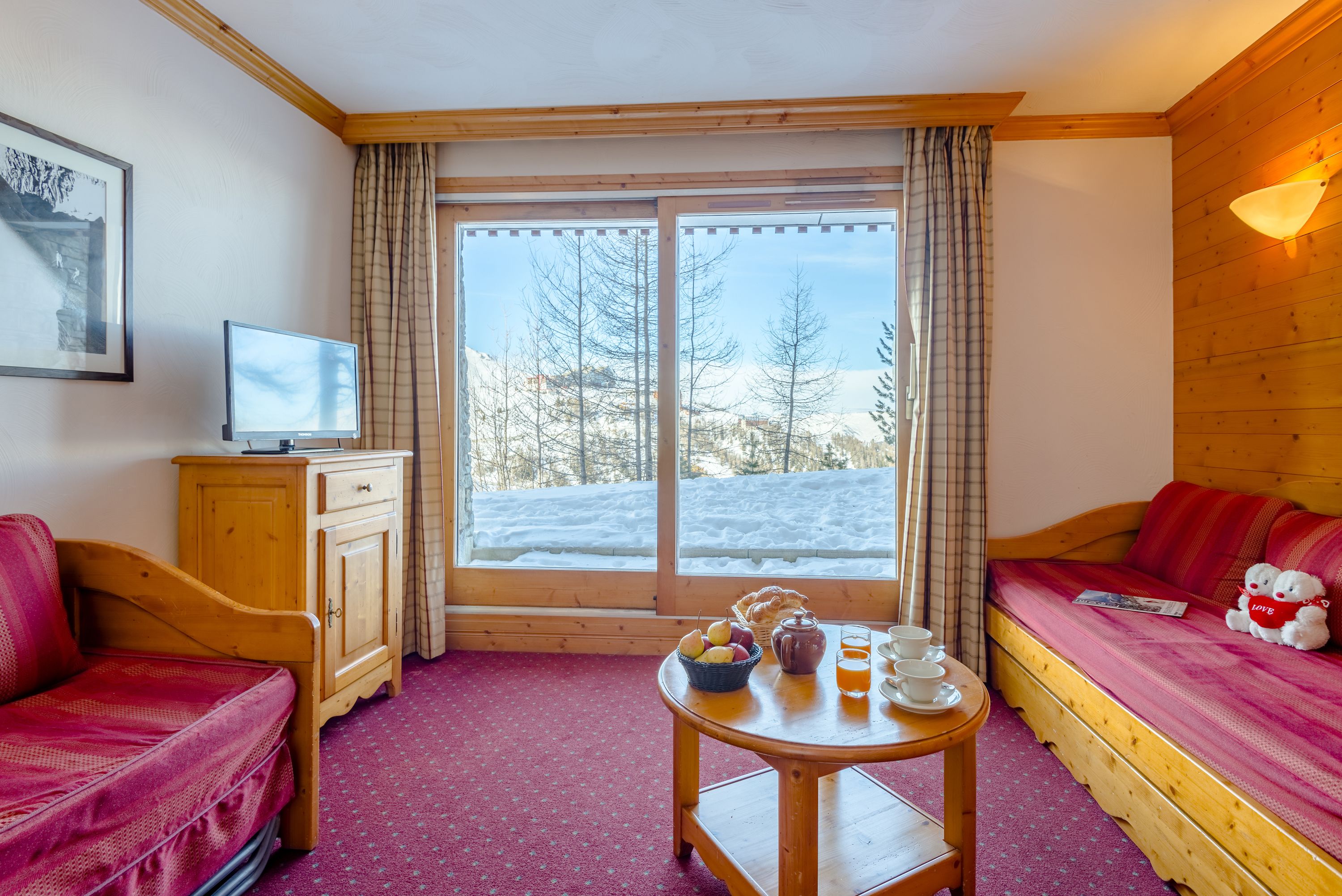 Televisión de 40 cm con canales por cable 