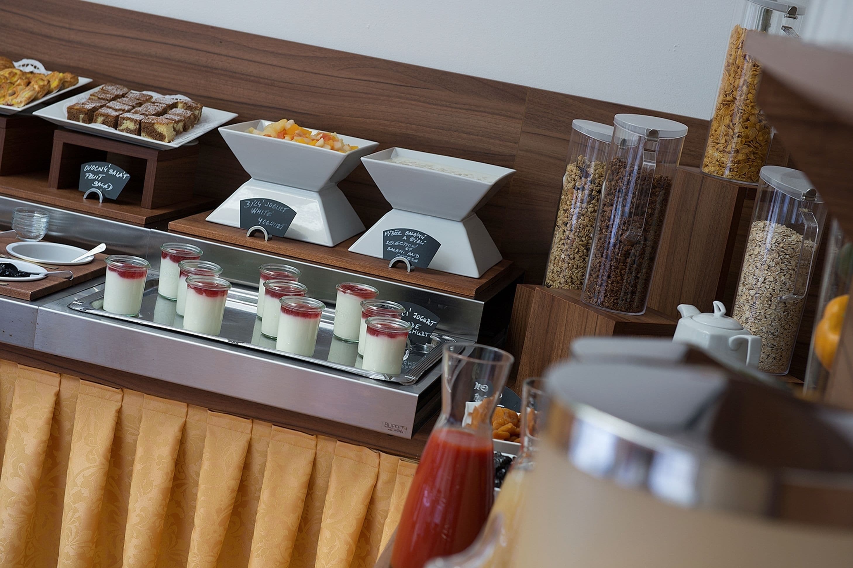 free daily on-the-go breakfast