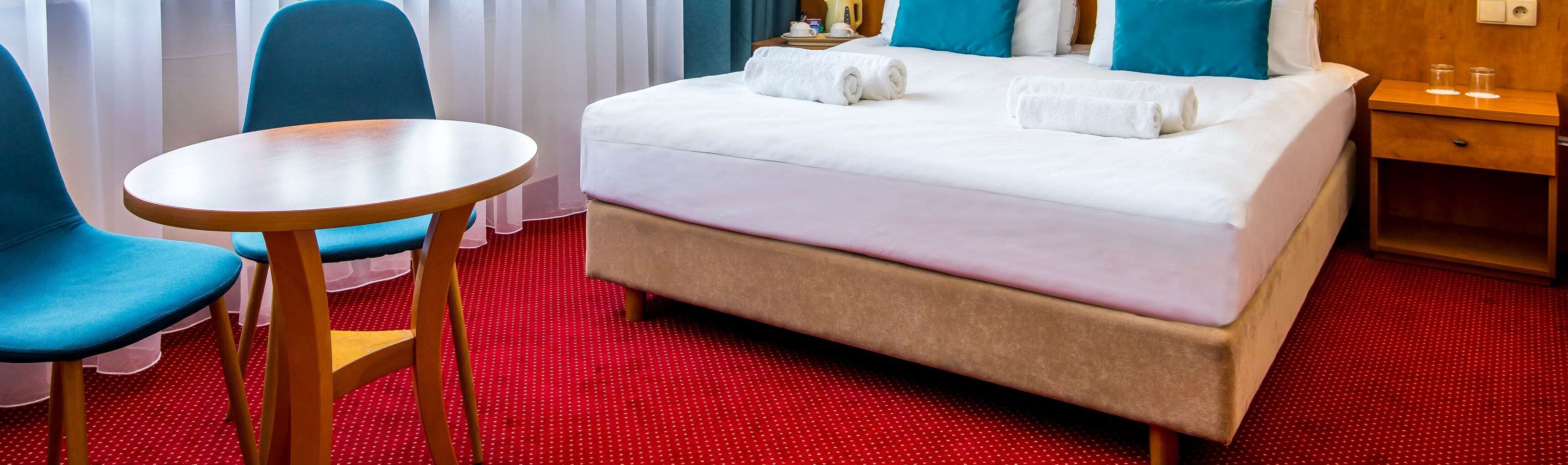 standard room, 1 king bed, non smoking | 1 bedroom, desk, laptop workspace, blackout curtains