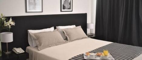 Hypo-allergenic bedding, minibar, in-room safe, desk