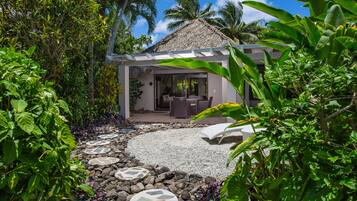 Premium Garden Villa (2 Bedroom) | Terrace/patio