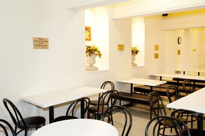 Daily continental breakfast (AUD 12.5 per person)