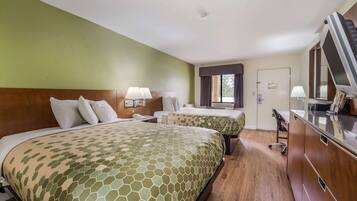 Desk, laptop workspace, iron/ironing board, free WiFi