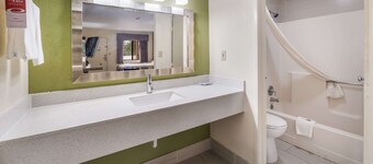 Econo Lodge Atlanta Airport East