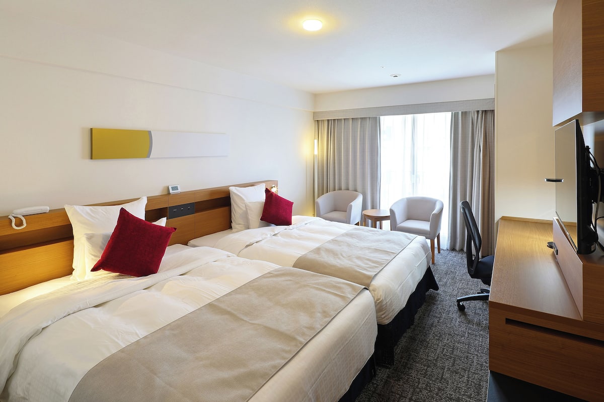Premium kamer, 2 tweepersoonsbedden (High Floor) | Luxe beddengoed, donzen dekbedden, een kluis op de kamer, een bureau