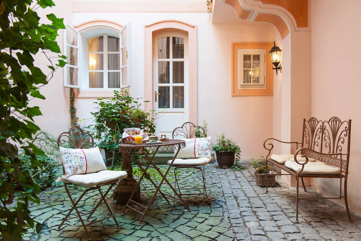 Studio | Terrace/patio