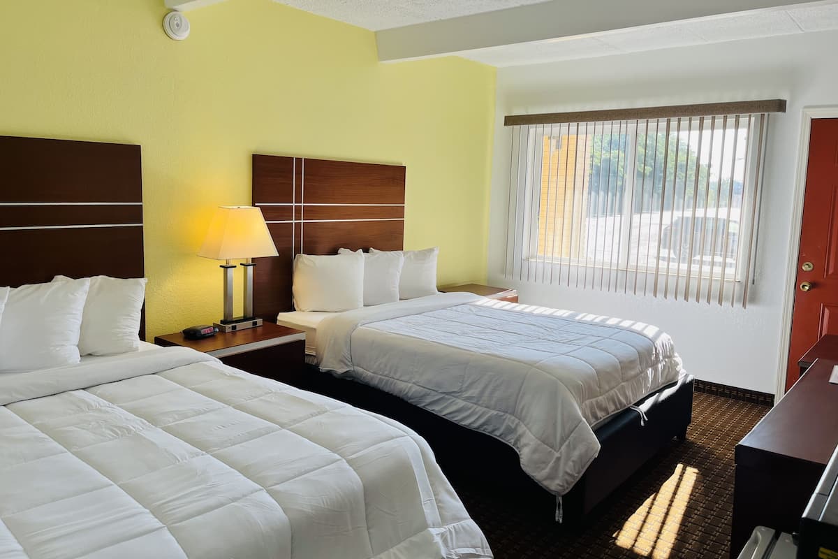 Handicap Energized Double Room 2 Queen | 1 bedroom, desk, laptop workspace, blackout drapes