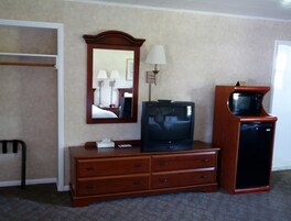 Iron/ironing board, free cots/infant beds, rollaway beds, free WiFi