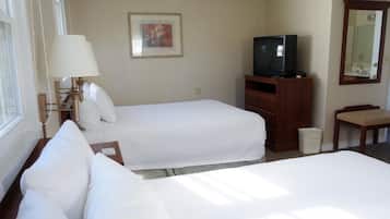 Quarto, 2 camas Queen, para não fumantes | Ferros/tábuas de passar roupa, berços grátis