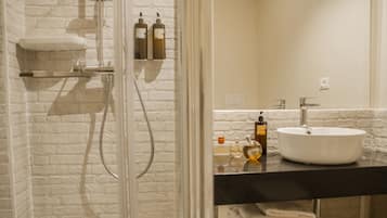Shower, rainfall showerhead, eco-friendly toiletries, hair dryer