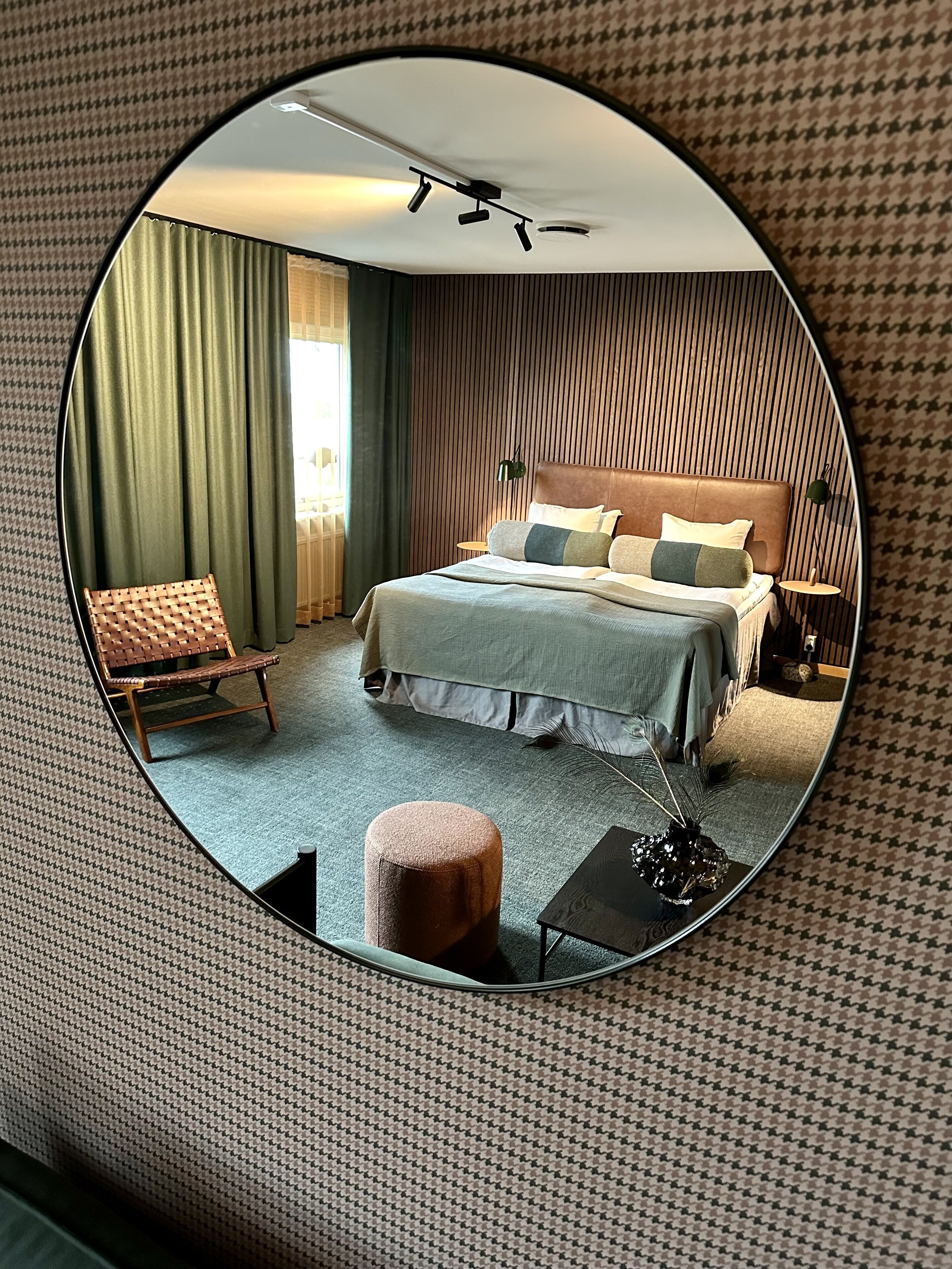 studio suite | 1 bedroom, in-room safe, desk, laptop workspace