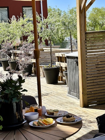 Terrace/patio. Spar Hotel Gårda