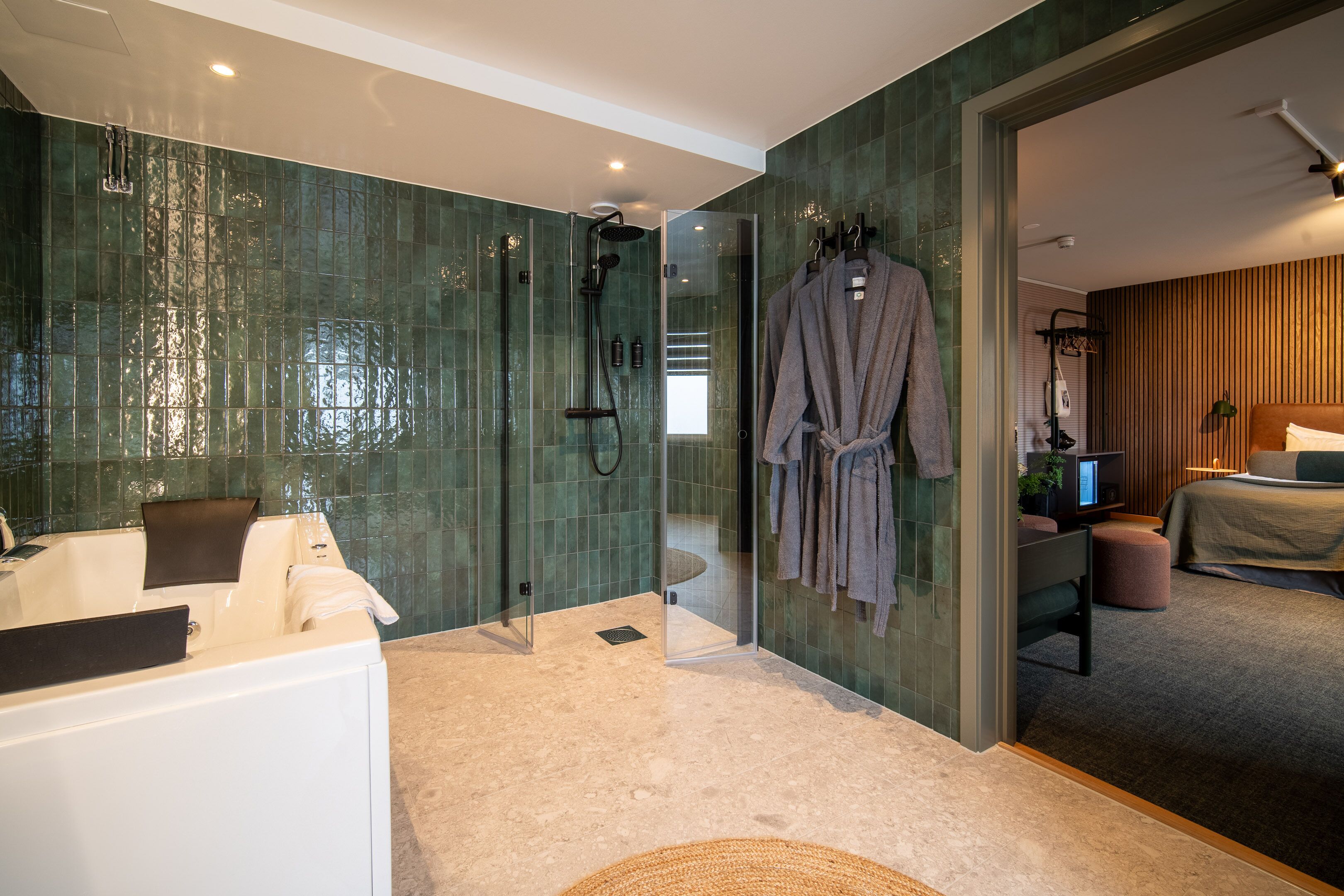 studio suite | 1 bedroom, in-room safe, desk, laptop workspace