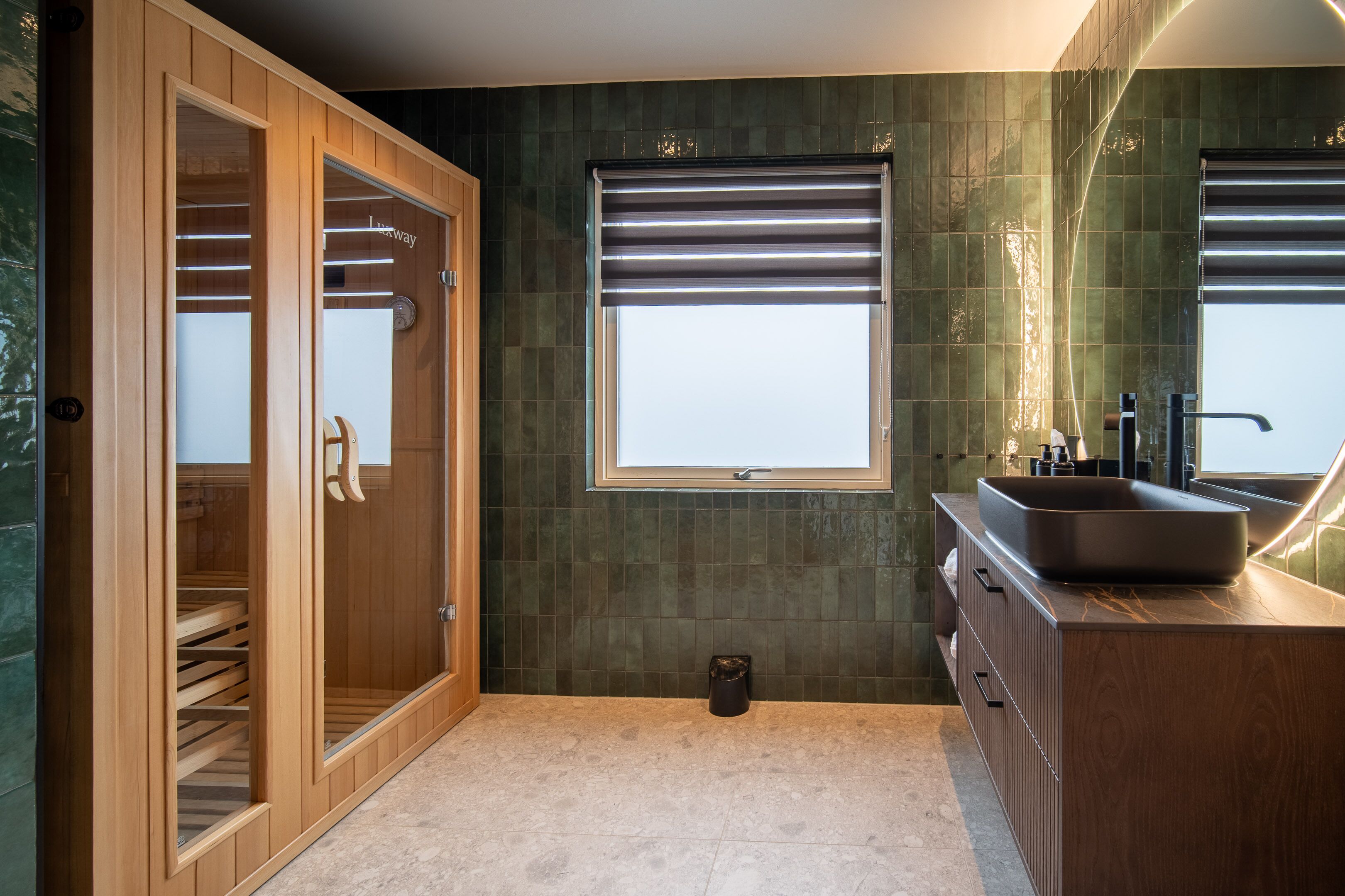 studio suite | 1 bedroom, in-room safe, desk, laptop workspace