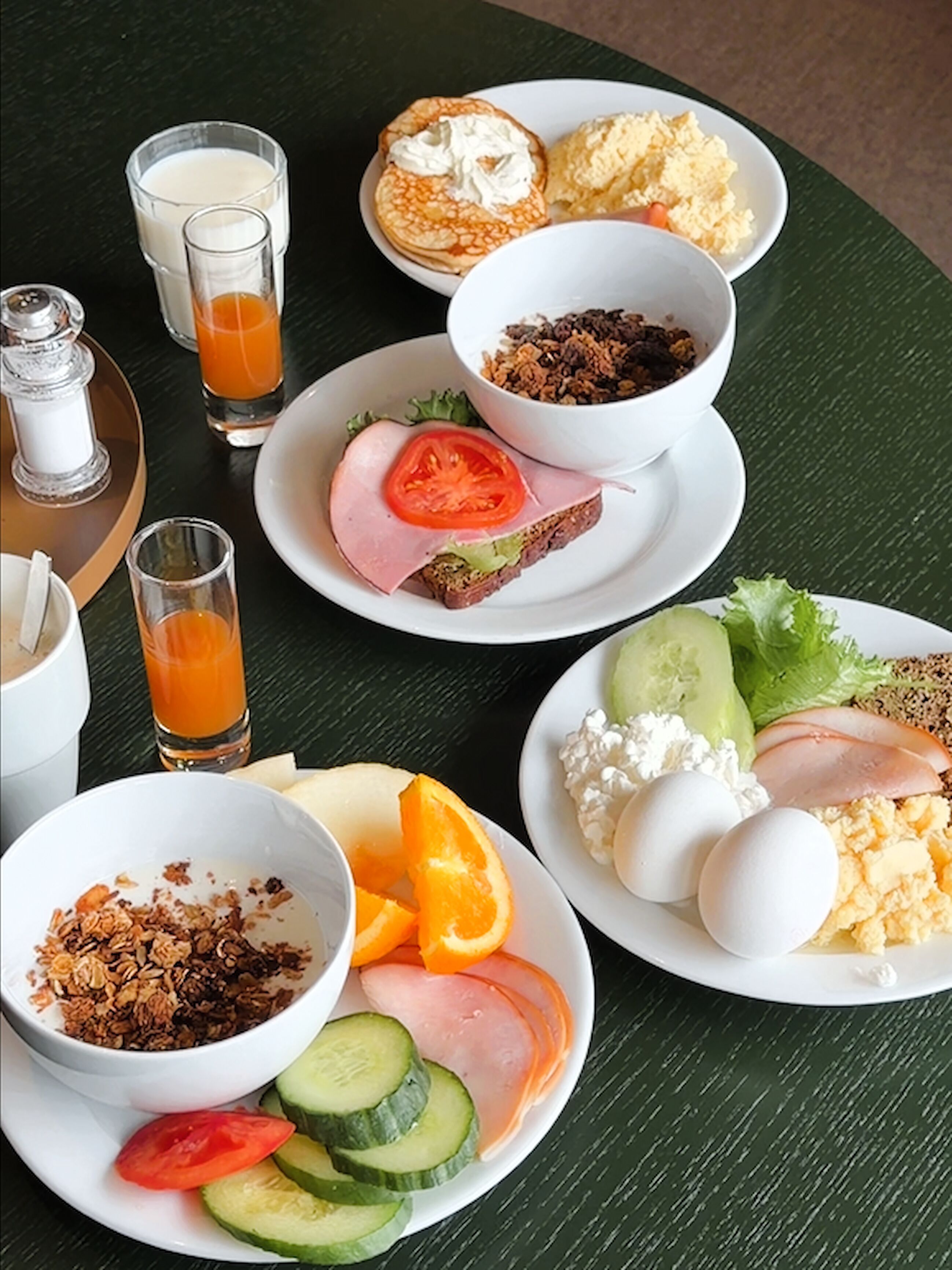 Breakfast buffet