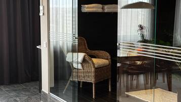 Svit | Skrivbord, arbetsyta för laptop, strykjÀrn/strykbrÀda och gratis wi-fi