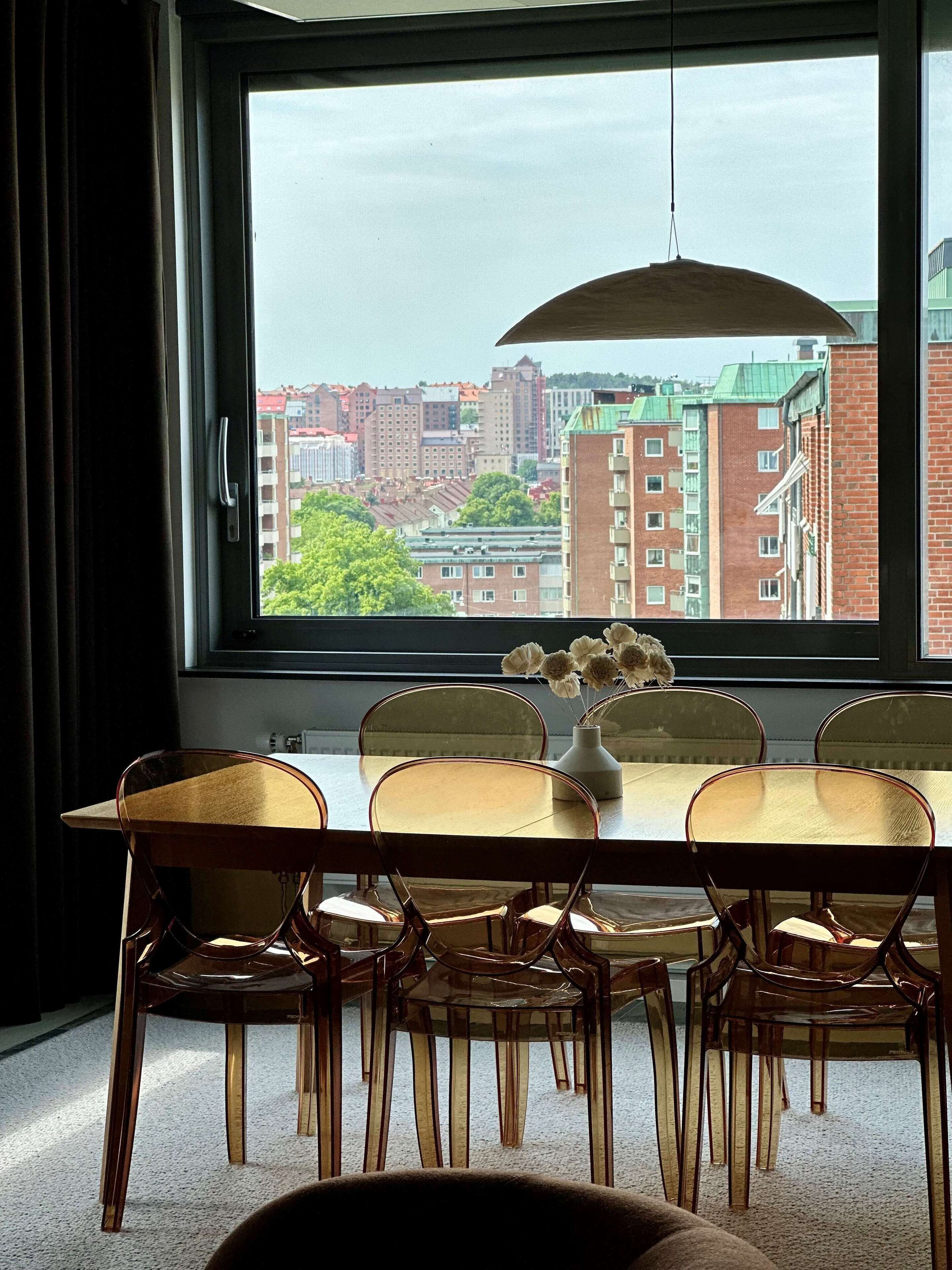 suite | 1 bedroom, desk, laptop workspace, iron/ironing board