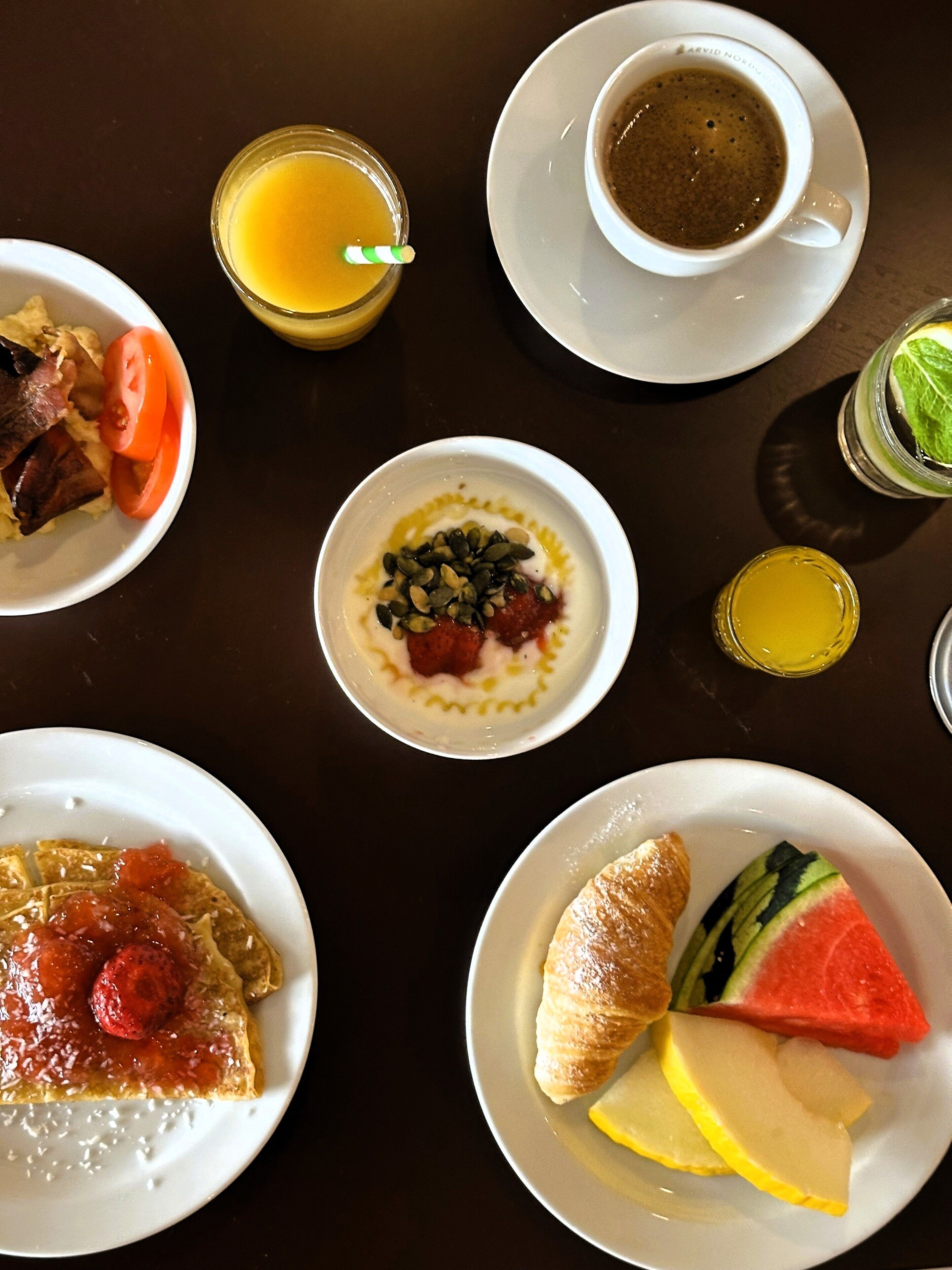 Café da manhã com buffet grátis todos os dias