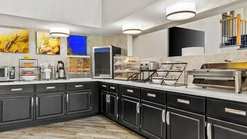 Desayuno continental incluido todos los días