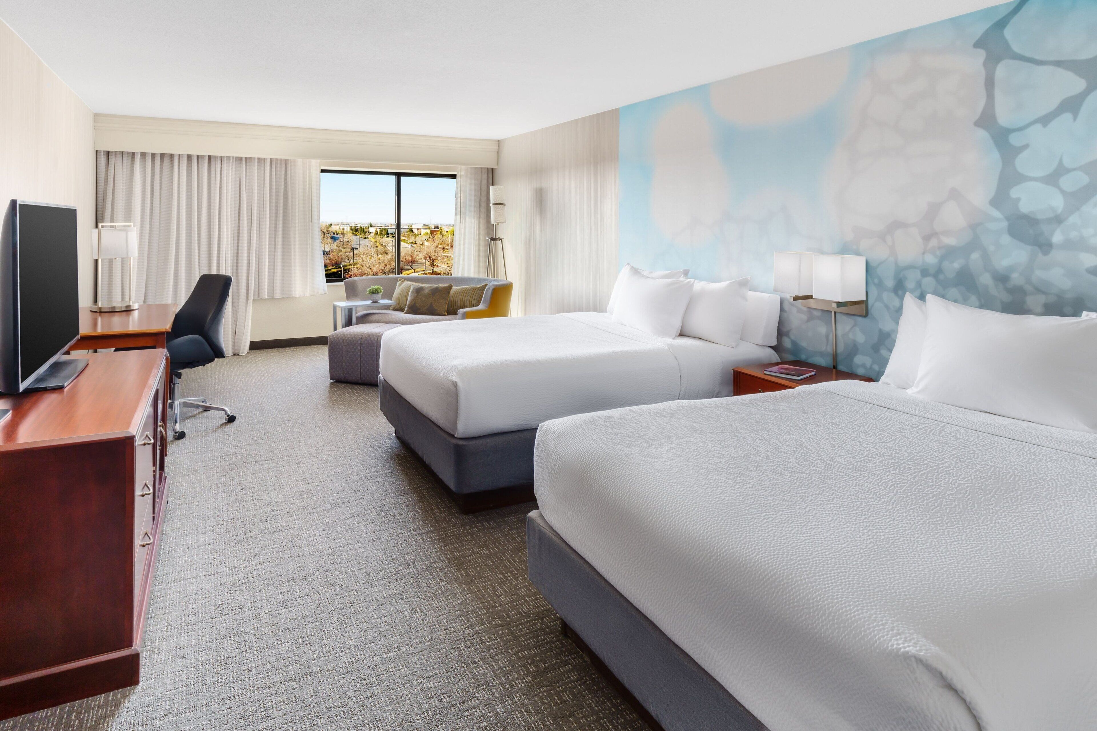 hypo-allergenic bedding, memory-foam beds, in-room safe, desk