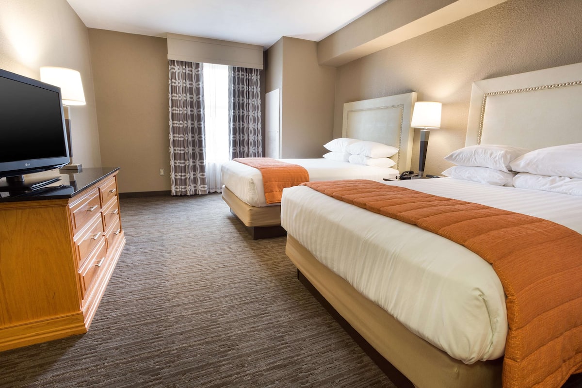 desk, blackout curtains, iron/ironing board, free cots/infant beds