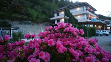 Front of property - evening/night