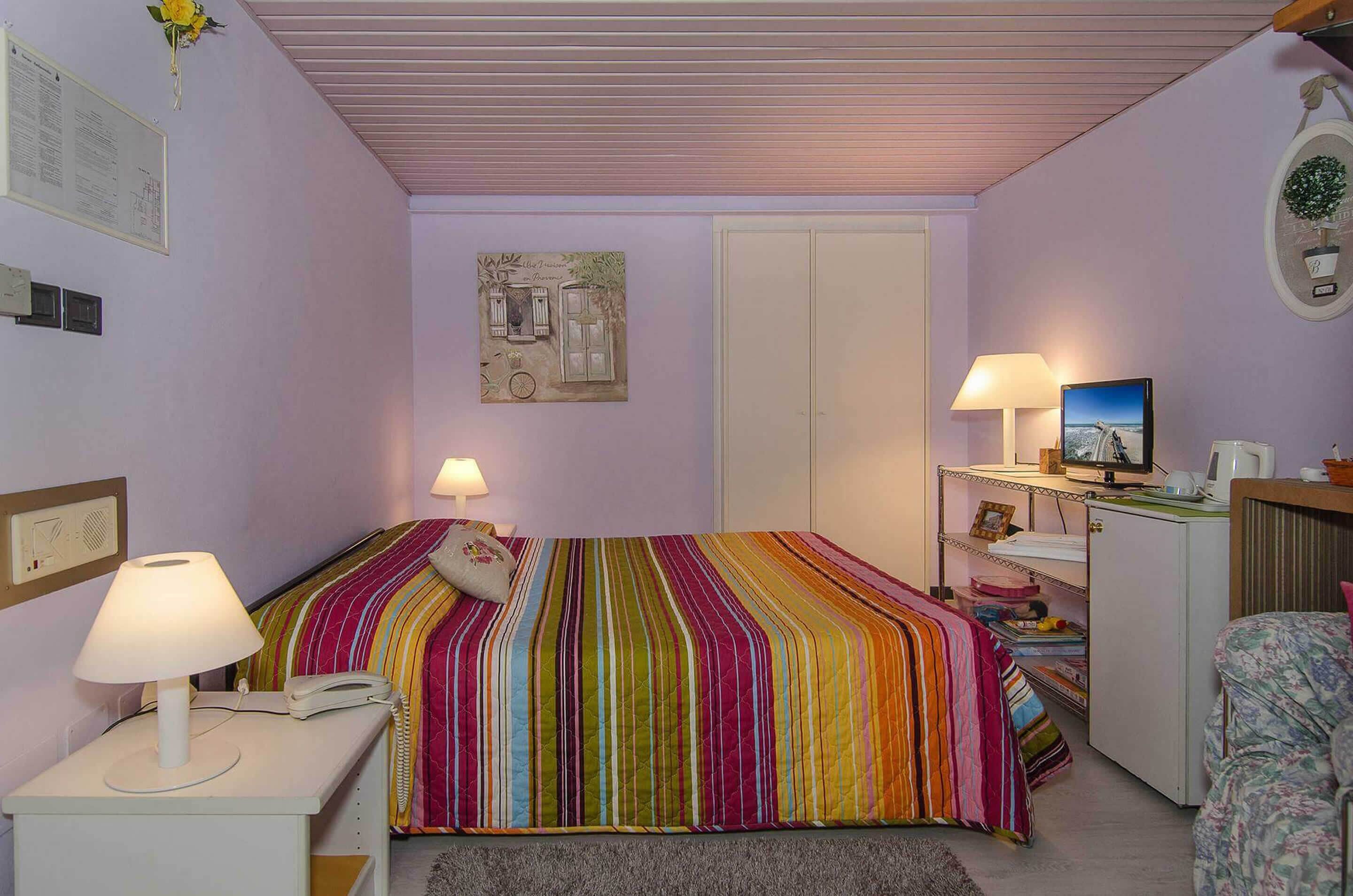 Camera familiare, 2 camere da letto | Minibar, una cassaforte in camera, una scrivania, insonorizzazione