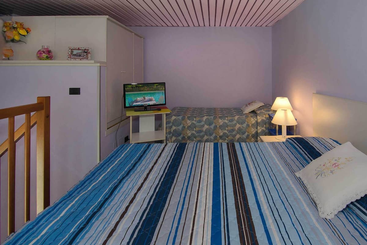 Minibar, in-room safe, desk, soundproofing