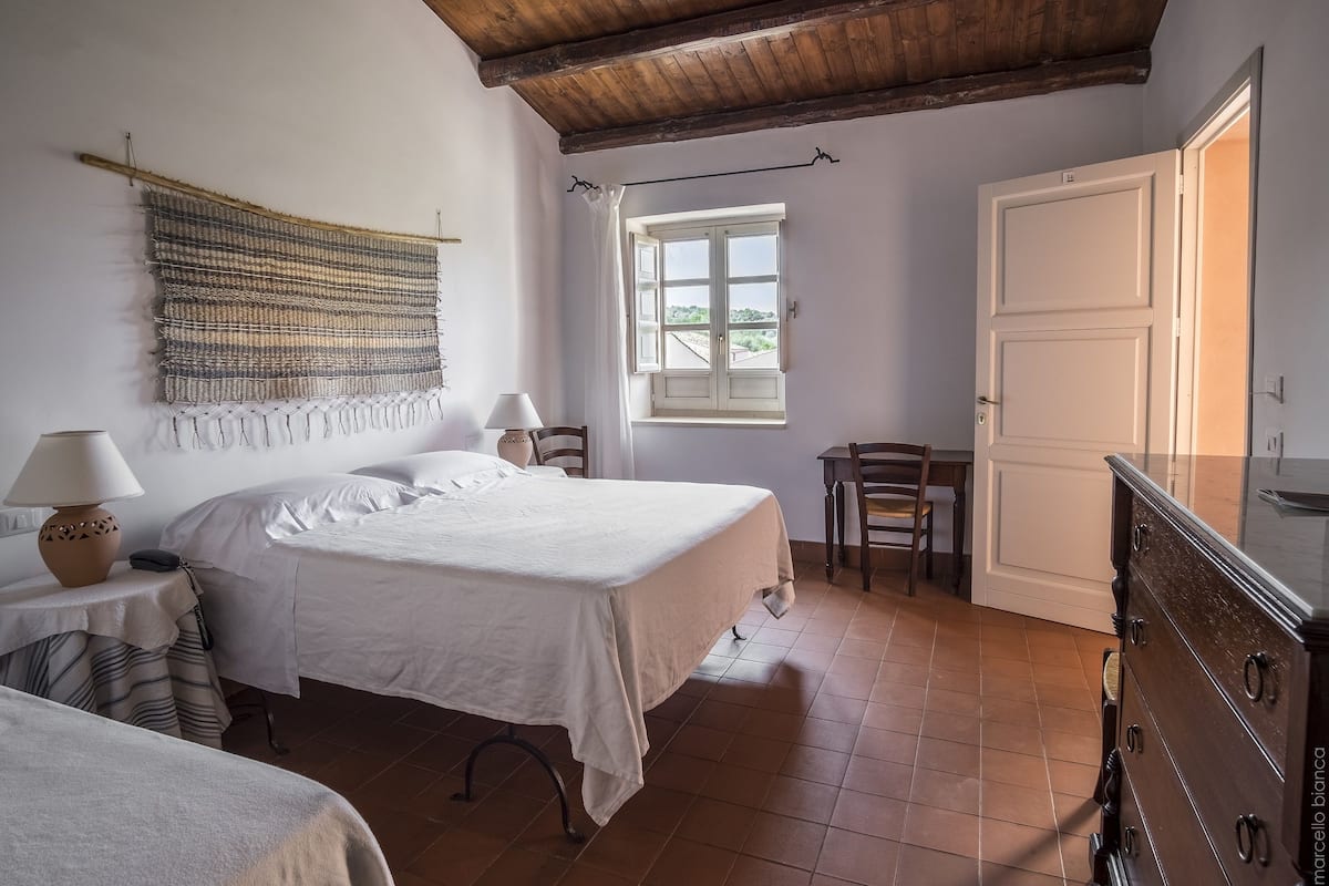 Dreibettzimmer | 1 Schlafzimmer, Minibar, Zimmersafe, Schreibtisch