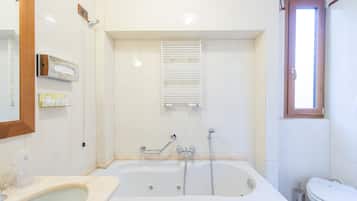 Dreibettzimmer | Badezimmer