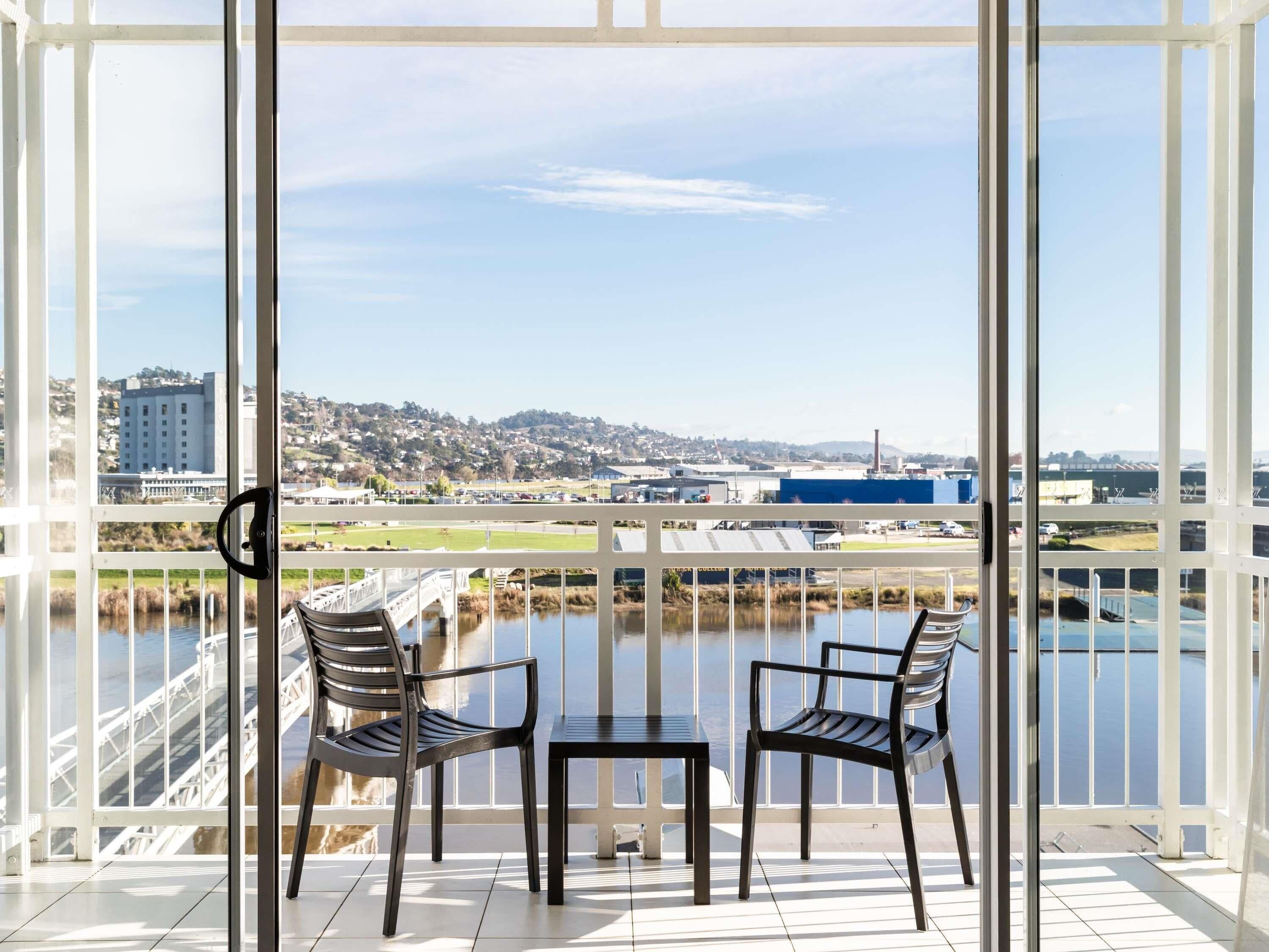 Premium bedding, minibar, in-room safe, individually furnished