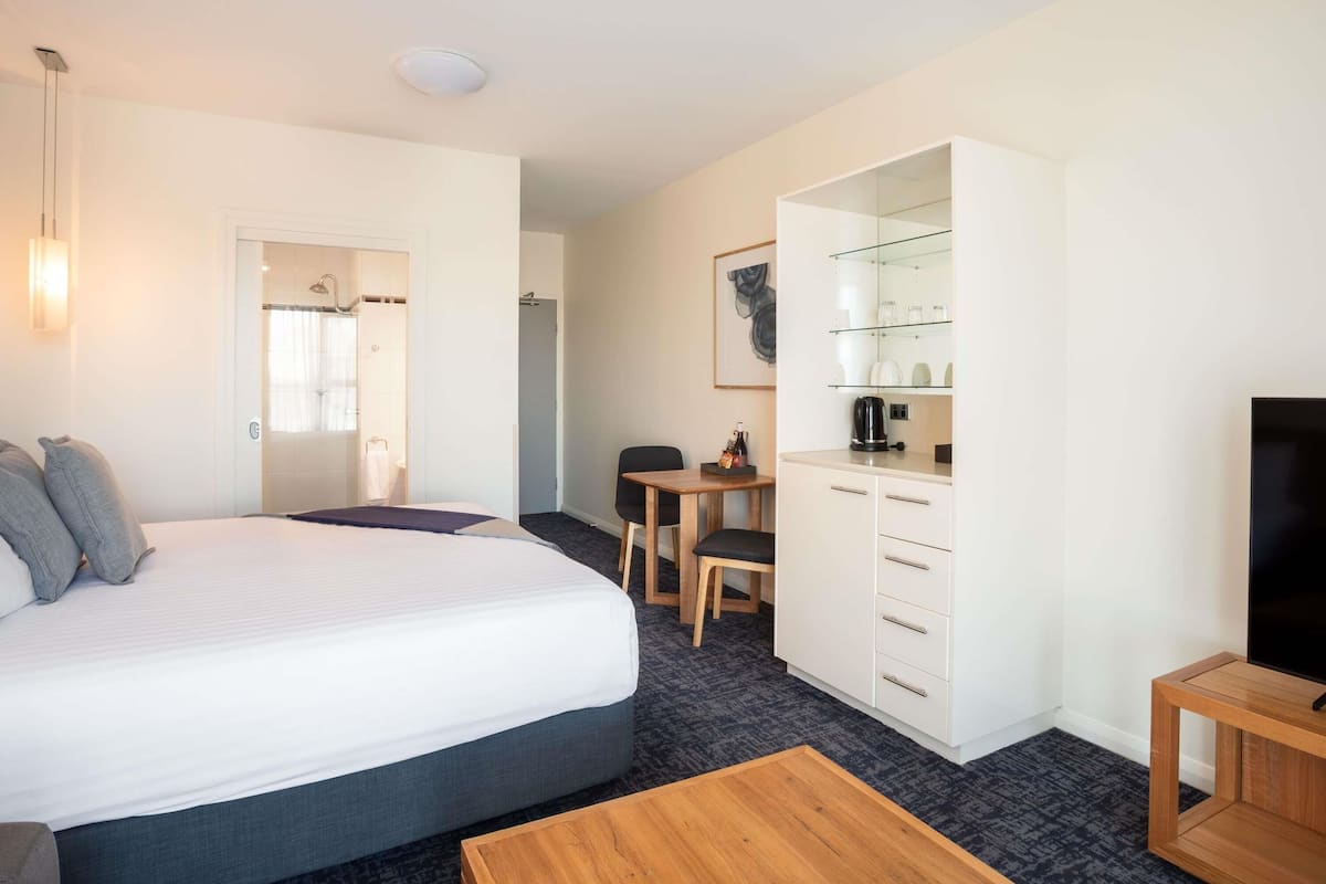 2 chambres, literie de qualité, minibar, coffre-fort