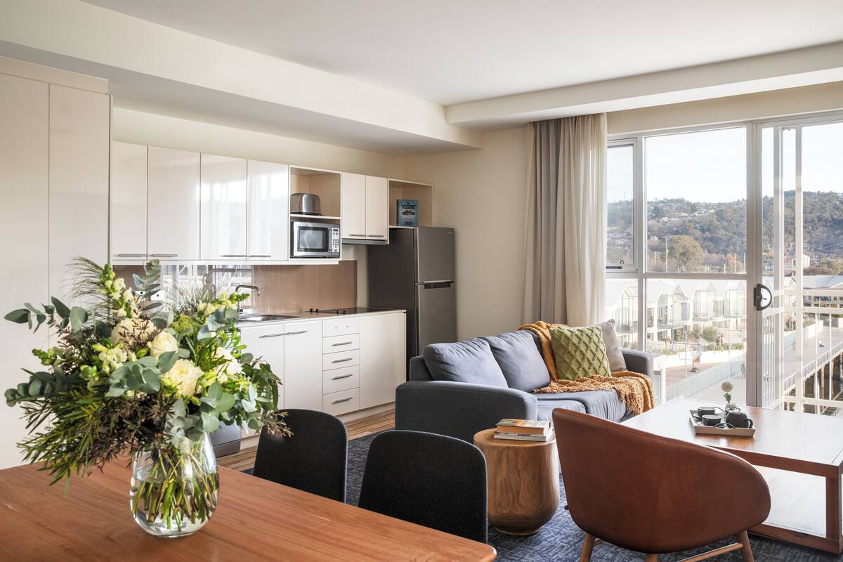 fridge, coffee/tea maker, electric kettle, toaster