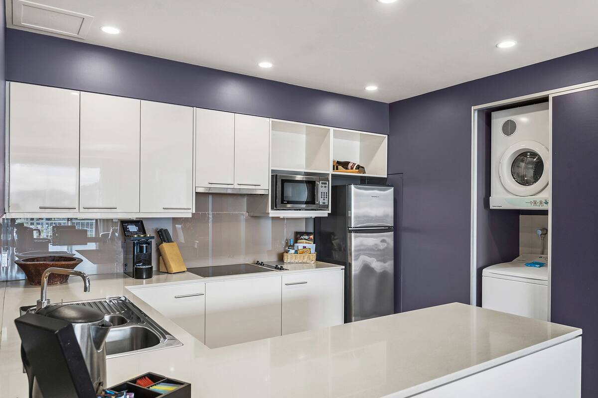 suite, river view | private kitchen | fridge, coffee/tea maker, electric kettle, toaster